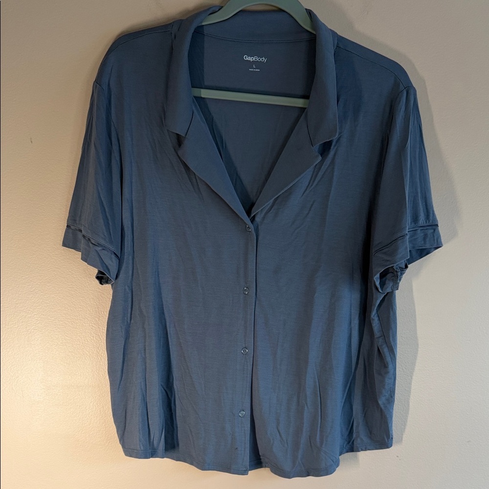 GapBody Short-Sleeve Button-Down Shirt in Dusty Blue